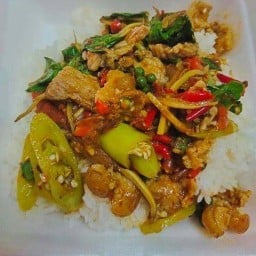 อ้วนพริ้ว by อาหารตามสั่ง Oun Priew by Ahan Tam Sang (a Thai food stall)