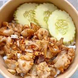 ข้าวไก่กระเทียม