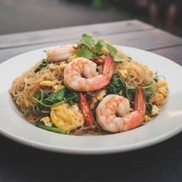 ผัดวุ้นเส้นชะอมกุ้ง