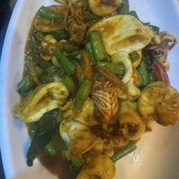 พริกแกงใต้กับข้าว