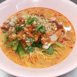 บะหมี่หมูกรอบต้มยำ