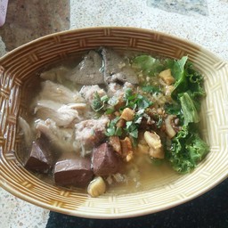 ร้านยักษ์โม่