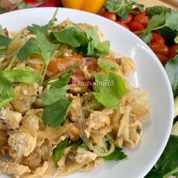 ผัดวุ้นเส้นใส่ไข่