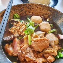 เส้นจายา(มาม่า)นำ้ รวมทุกอย่าง