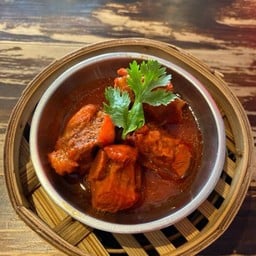 ซี่โครงหมูตุ๋นน้ำแดง