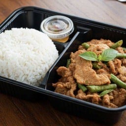 ครัวคุณแม่ (รสมือบ้านๆ อิ่มคุ้มทุกจาน)