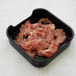 หมูนุ่มหมักน้ำมันงา