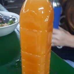 น้ำส้มคั้นสด ตลาดสันป่าข่อย
