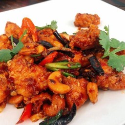 ไก่ทอดผัดเม็ดมะม่วงหิมพานต์