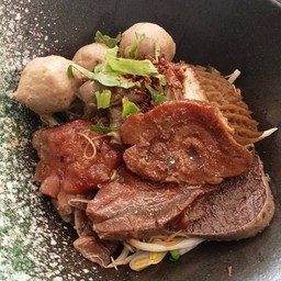 บะหมี่แห้ง รวมทุกอย่าง