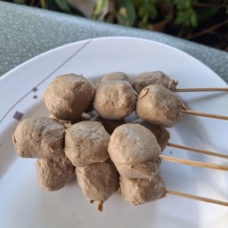 ลูกชิ้นทอด-เอ็นเนื้อ1ไม้