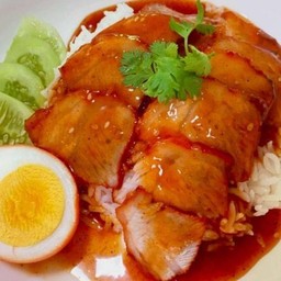 ข้าวหมูแดง