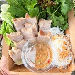 ครัวย่าอุ้ม-กะเพราไข่ข้น/เมี่ยงรวม