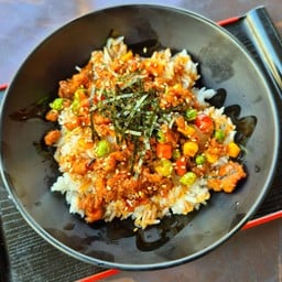 ข้าวหน้าหมูสับโซโรโบะ (หมูสับผัดสไตล์ญี่ปุ่น)