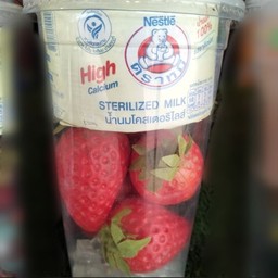 นมหมีสตอเบอร์รี่ปั่น