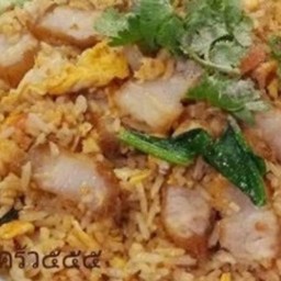 KK01.84 ข้าวผัดหมูกรอบ 300 กรัม รวม ไข่ 4ฟอง ข้าวสวย 500 กรัมแล้ว  /จานใหญ่