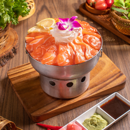 แซลม่อนซาซิมิ ใหญ่