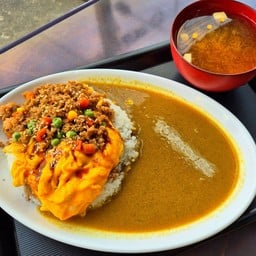 ชุดข้าวแกงกะหรี่หมูสับโซโรโบะxซุปมิโซะ (หมูสับผัดสไตล์ญี่ปุ่น)