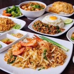 ผัดไทย&อาหารตามสั่ง พี่โหดให้เยอะ พี่โหดสาขา-ขามเรียง