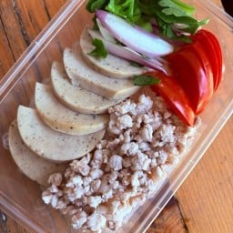 ซูริ หมี่ไก่ฉีก ยำแซ่บ - ทิวลิปสแควร์