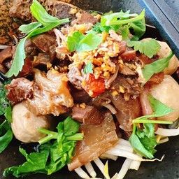 เส้นหมี่แห้ง รวมทุกอย่าง