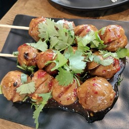 ลูกชิ้น 3 ไม้