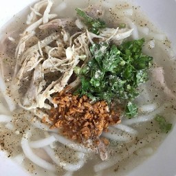 ก๋วยจั๊บญวนไก่ฉีก