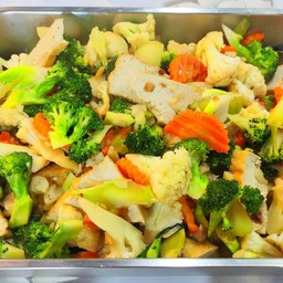 ผัดผักรวมเต้าหู้ขาว