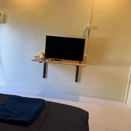 Reaun Mornthong - เรือนหมอนทอง