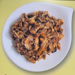 ขาเห็ดคั่วกับข้าว เจ (เห็ดคั่วเข้ม)