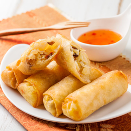 เปาะเปี๊ยะ 5 ชิ้น