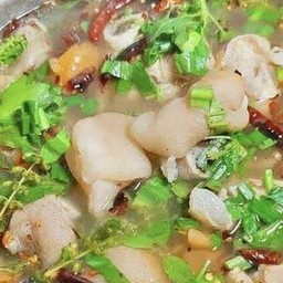 ต้มแซ่บขาหมู