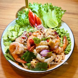 ยำขนมจีนทะเล