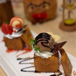 Honey Toast Cafe