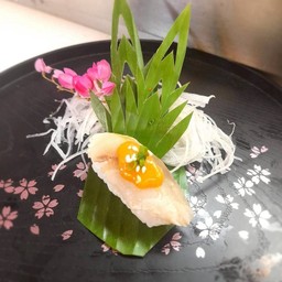 ข้าวปั้นซาบะดองเบิร์นซอสไซเกียว