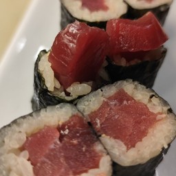 ทูน่ามากิ 6ชิ้น