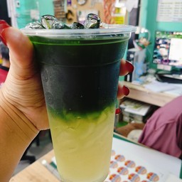 ชาเขียวน้ำผึ้งมะนาว