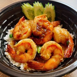 ข้าวกุ้งผัดซอสกระเทียมพริกไทย