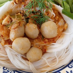 ขนมจีนน้ำยาป่า