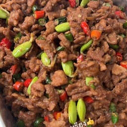 หมูกะปิหน่อเหลียง