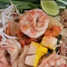 ร้านทิพย์ผัดไทยกุ้งสด