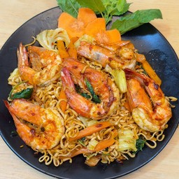 มาม่าผัดขี้เมากุ้ง