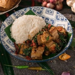 Kaphrao Khun Chang สุขุมวิท 16