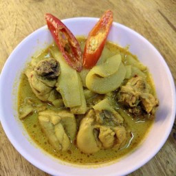 แกงกะทิไก่หน่อไม้ดอง