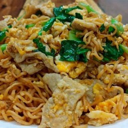 ผัดมาม่า