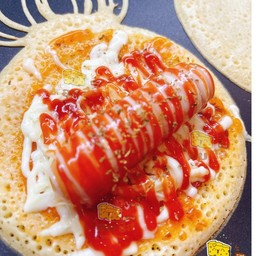 โตเกียว + พิซซ่า ไส้กรอก ชีส 🍕🥖🧀