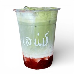 มัทฉะลาเต้สตรอส์เบอร์รี่