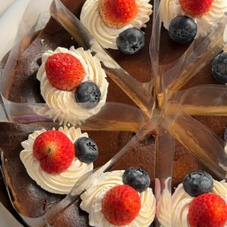 ชีสเค้กหน้าไหม้ / Basque burnt cheesecake