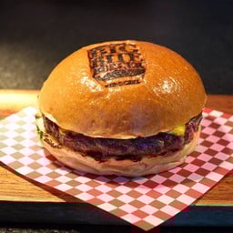 Classic Cheese Burger