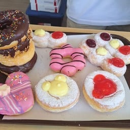 Daily Donuts ท่ายาง